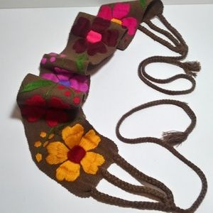 NWOT Mexican Hand embroidered Waist Belt